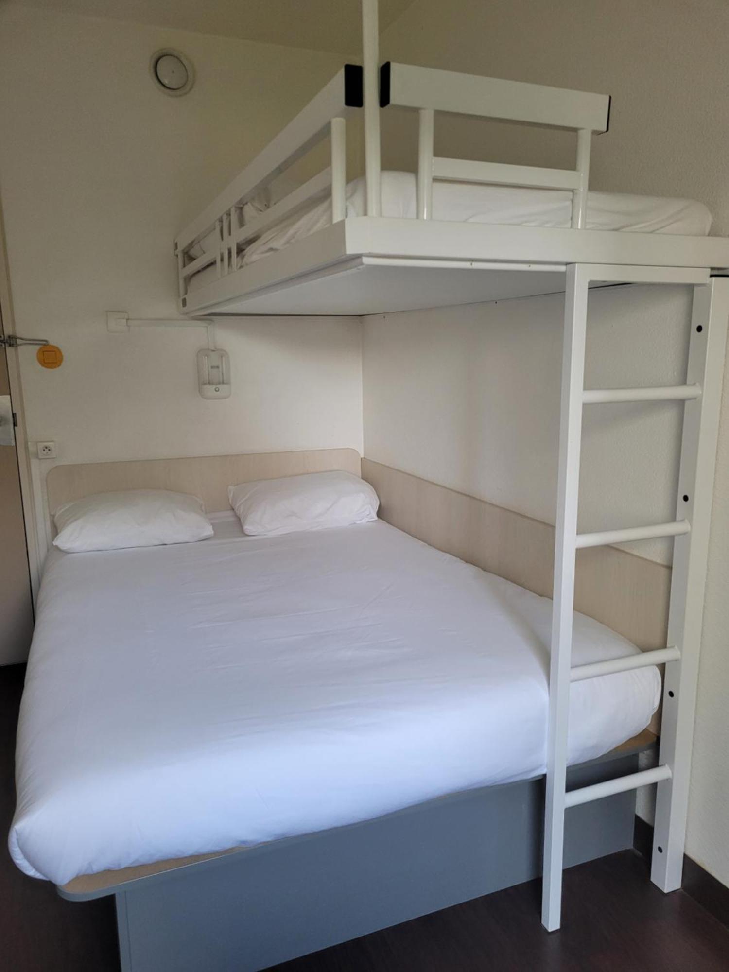 Tip Hotel Cambrai Ex Hotel F1 ภายนอก รูปภาพ