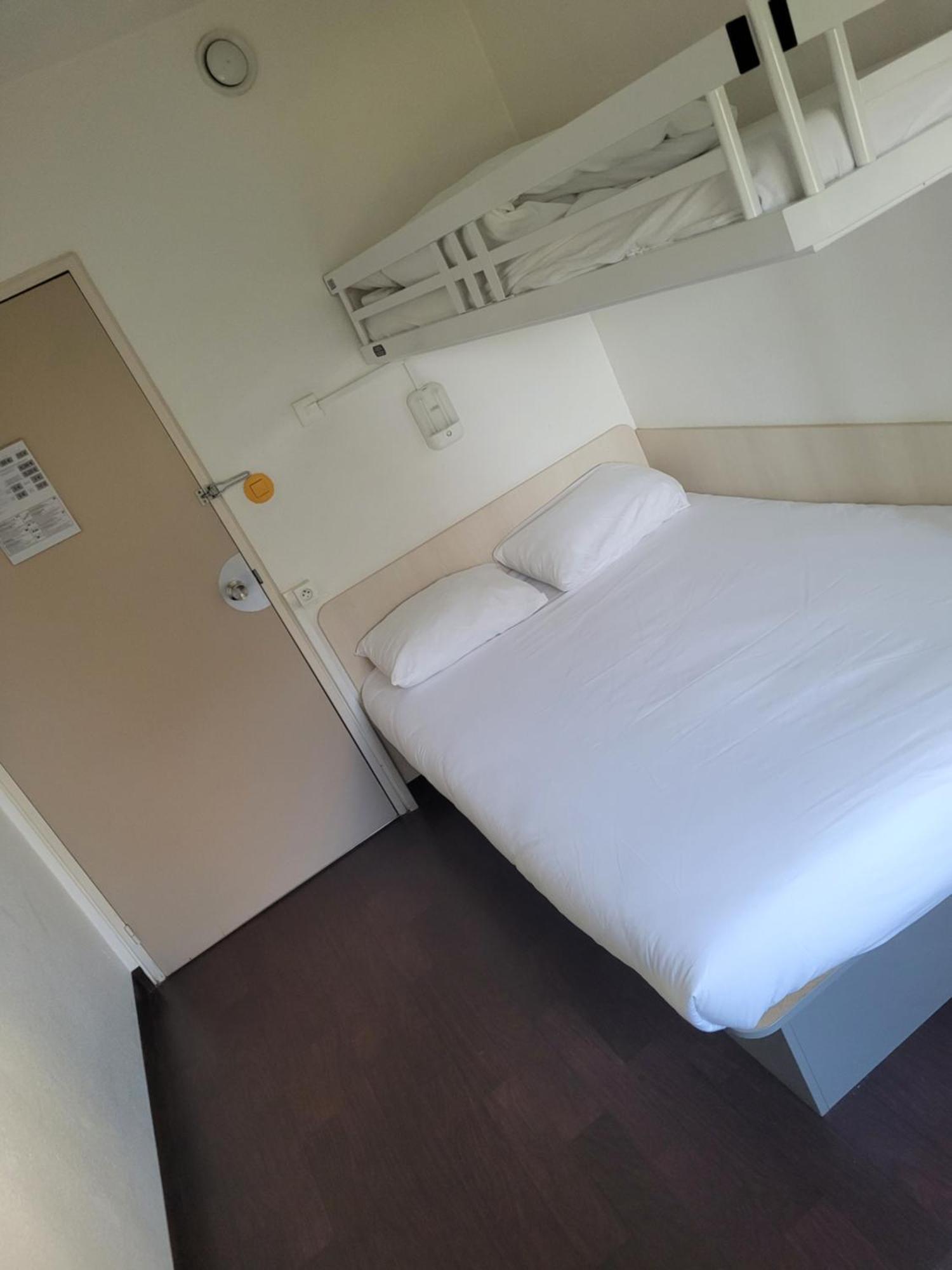 Tip Hotel Cambrai Ex Hotel F1 ภายนอก รูปภาพ