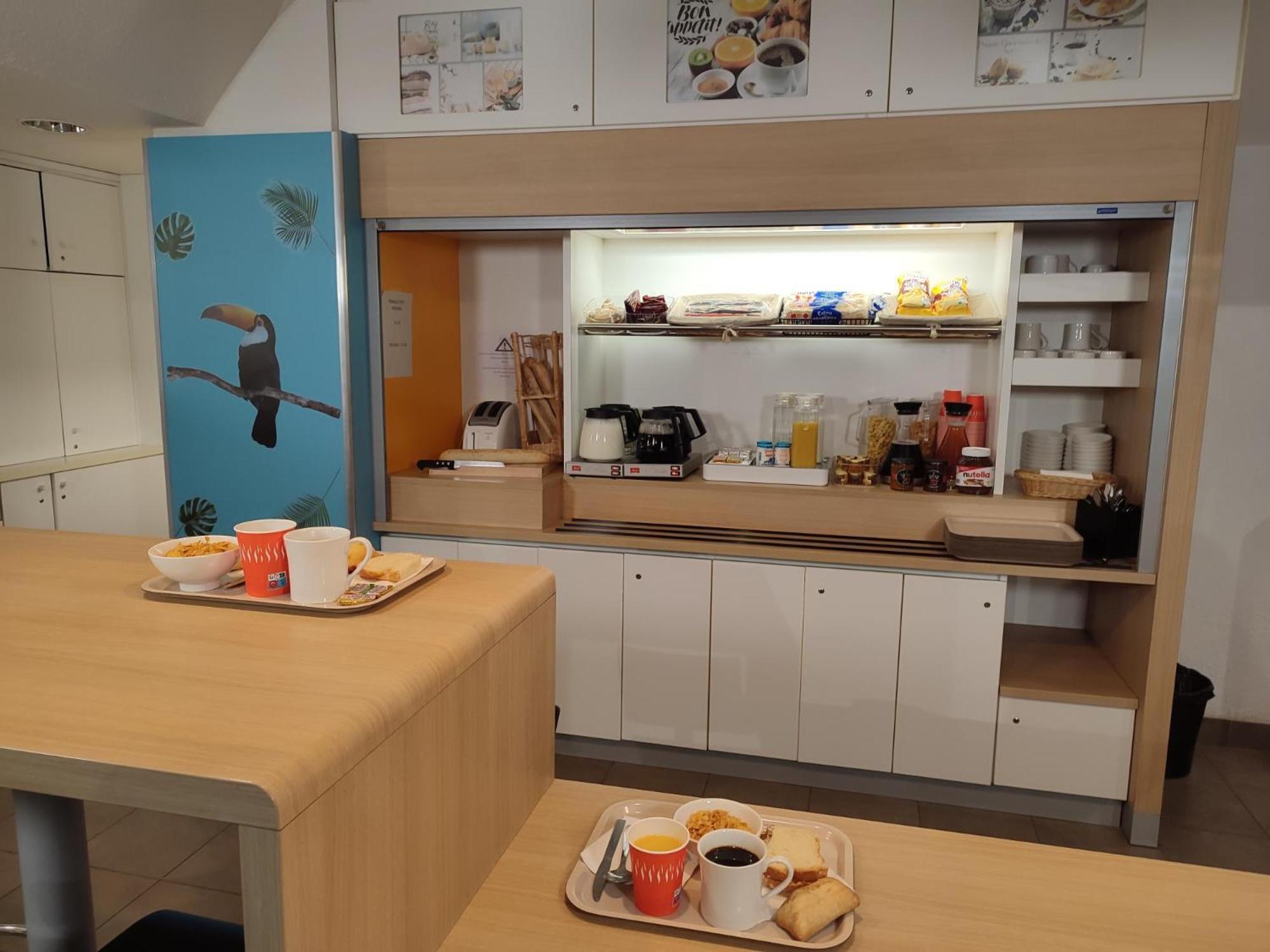 Tip Hotel Cambrai Ex Hotel F1 ภายนอก รูปภาพ